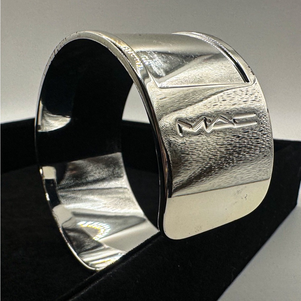 MAC Cosmetics Silver Chunky Cuff Bracelet